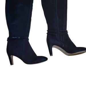Ecco  (NEW)